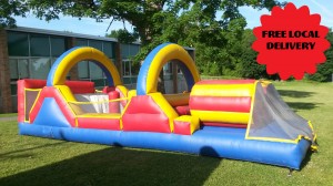 28'x11'x11' inflatable obstacle course